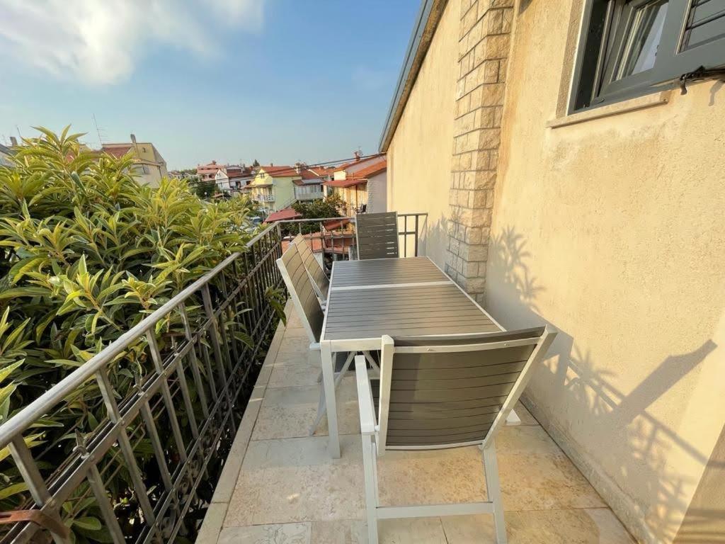 Apartment Lipa Ровинь Экстерьер фото